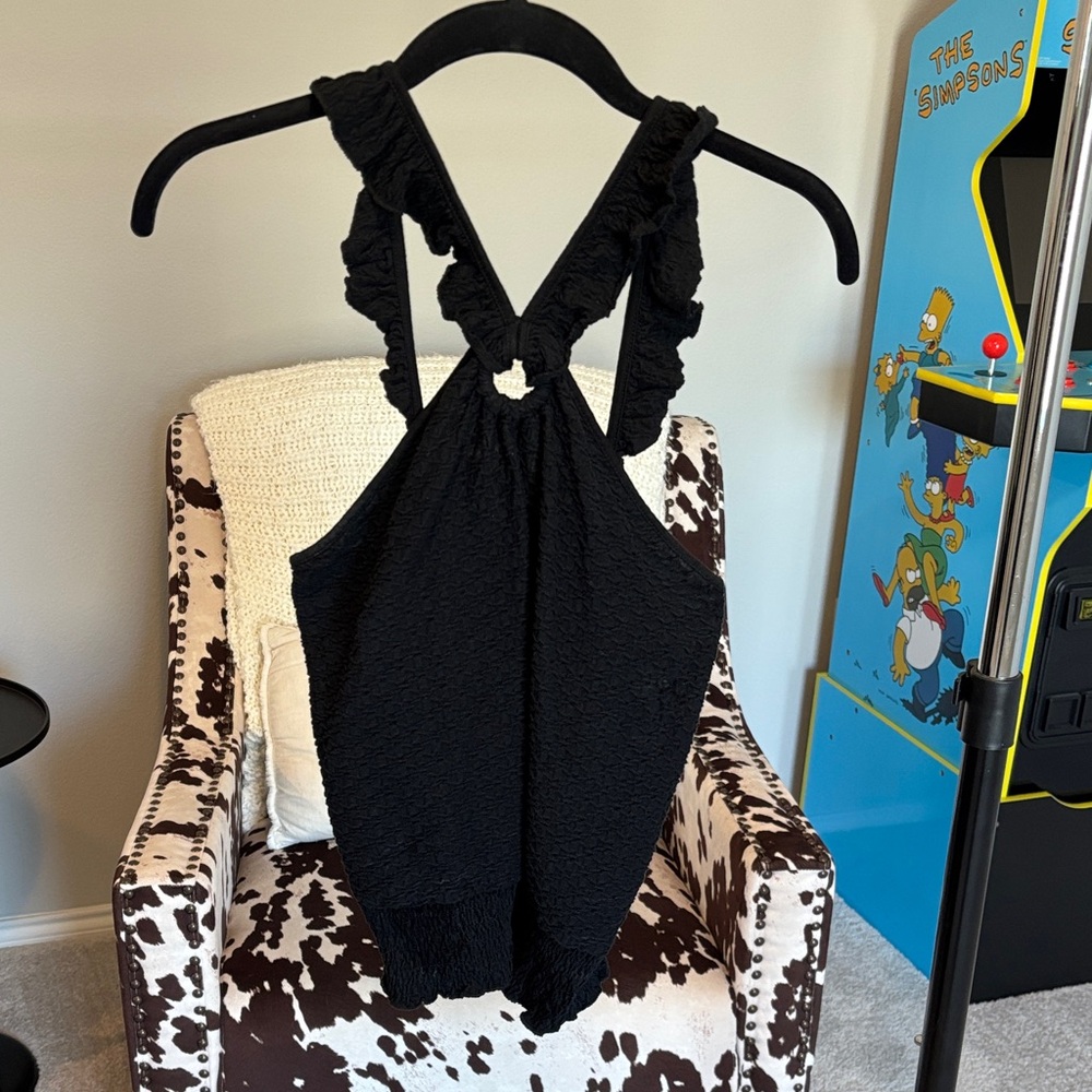 Anthropologie Black o ring Ruffle tank